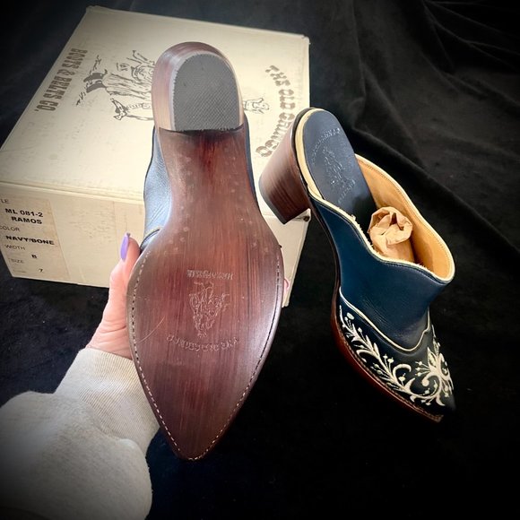 Old Gringo Snip Toe Western Cowboy Mules - Picture 3 of 8